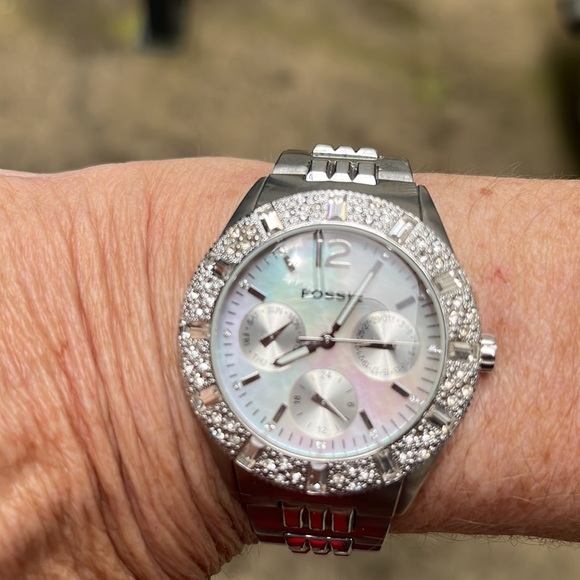 Fossil silver watch with crystals - Picture 7 of 7